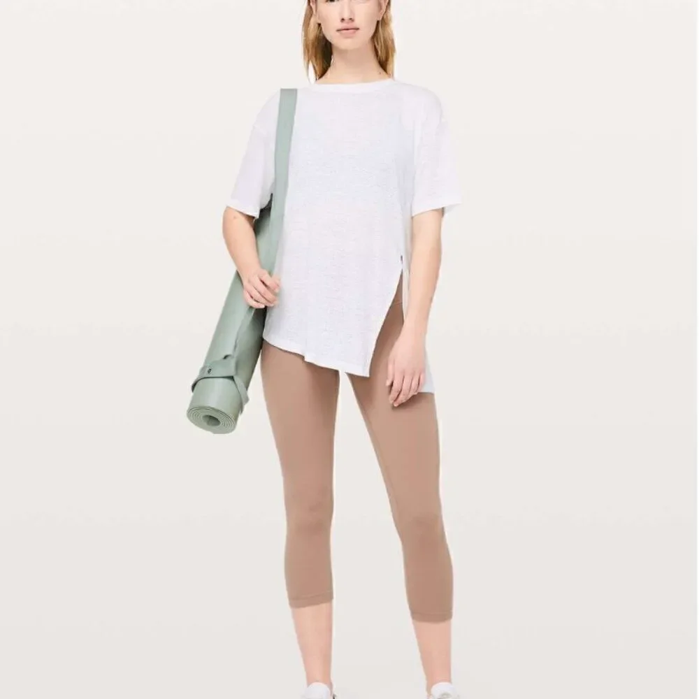 Lululemon Sneak Out White short sleeve tunic NWOT size 4